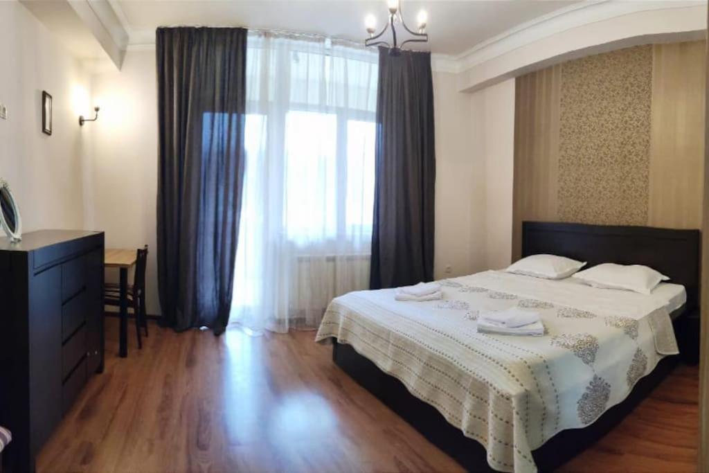1 Bedroom Unit With Patio Tbilisi Zewnętrze zdjęcie
